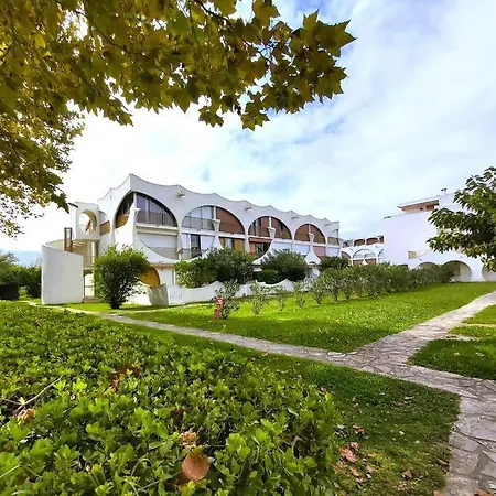 Climatise, Lumineux Avec Vue Et Parc 라그랑모트