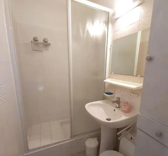 Appartement Climatise, Lumineux Avec Vue Et Parc